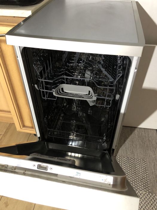 Посудомийна машина simens IQ300