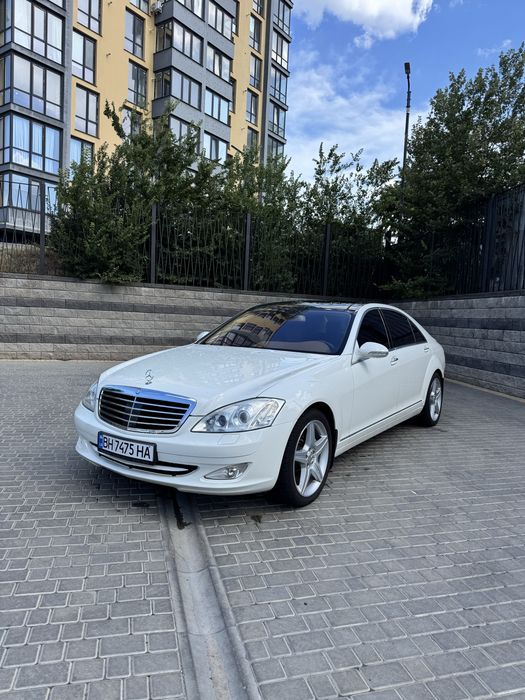 Mercedes-Benz W221   5.5 идеальное состояние.