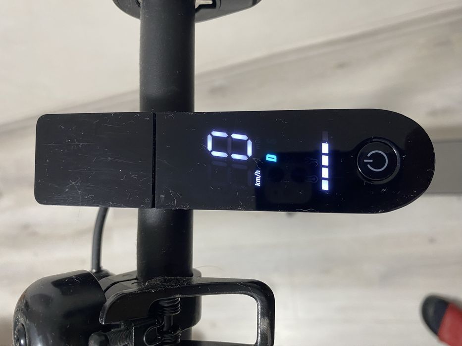 Електро самокат Xiaomi Mi Electric Scooter 1S