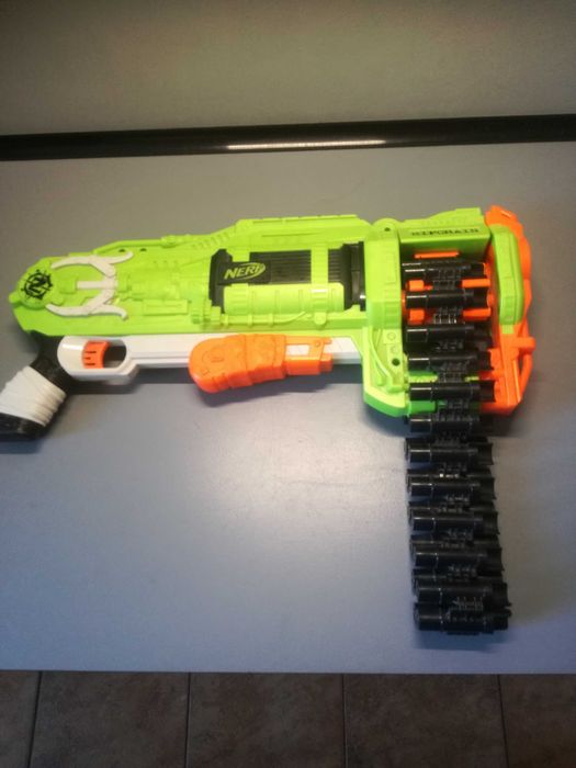 Duży nerf zombie
