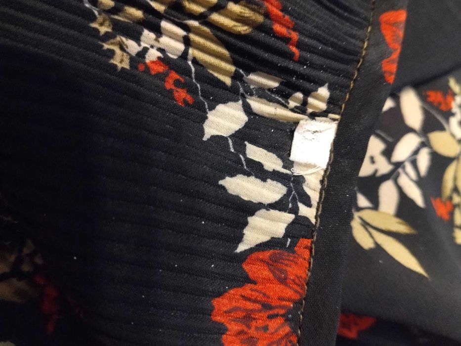 Czarna sukienka damska w print maxi M 38