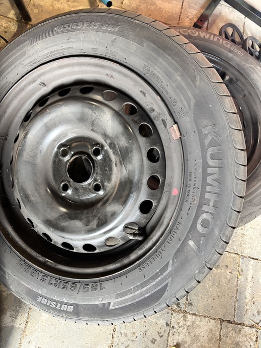 Sprzedam praktycznie nowe kola letnie 15