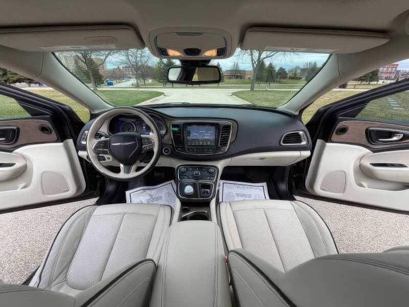2015 Chrysler 200 C