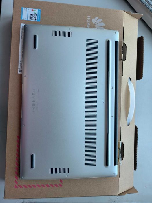 В ремонт! Huawey i3-10110F  8gb ddr4