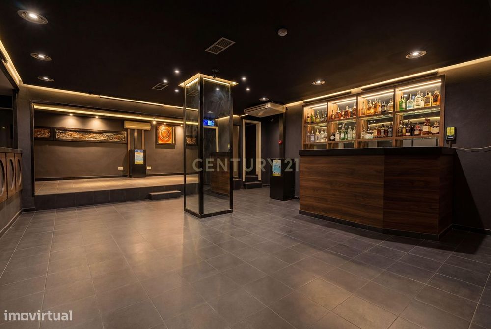 Espaço comercial no #CENTRO de Macedo de Cavaleiros, Bragança