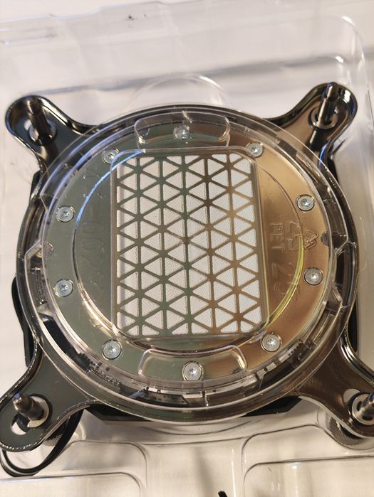 Водоблок Corsair Hydro XSeries C7 RGB PRO для процесорів 1851 1700 1/4