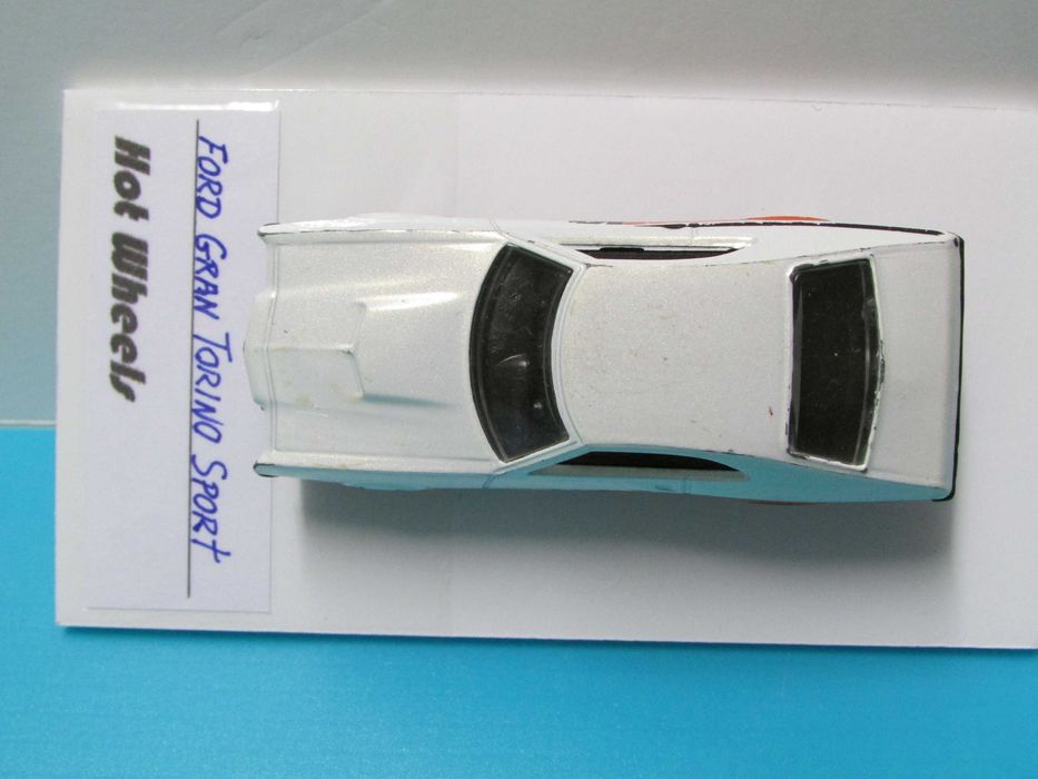 Ford Gran Torino Sport - Miniatura diecast da Hot Wheels