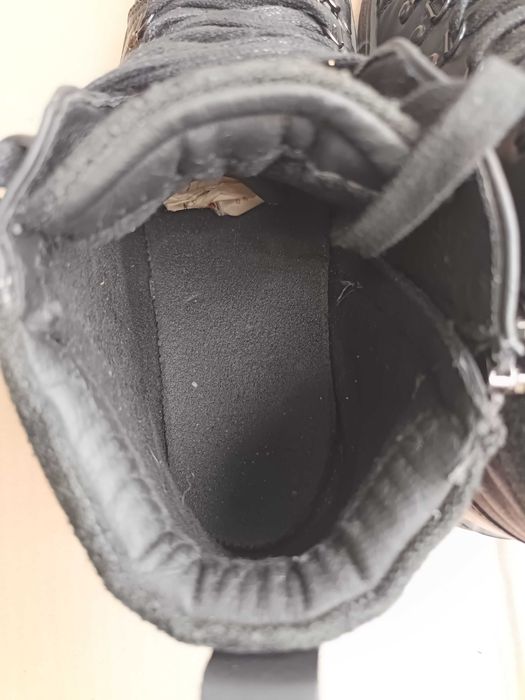 Чоловічі боти 43 розмір, довжина устілки 28см.