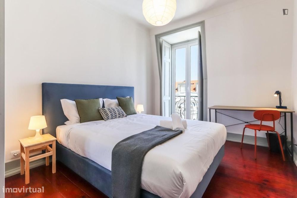 Quarto - localizado em Campo de Ourique Lisbon