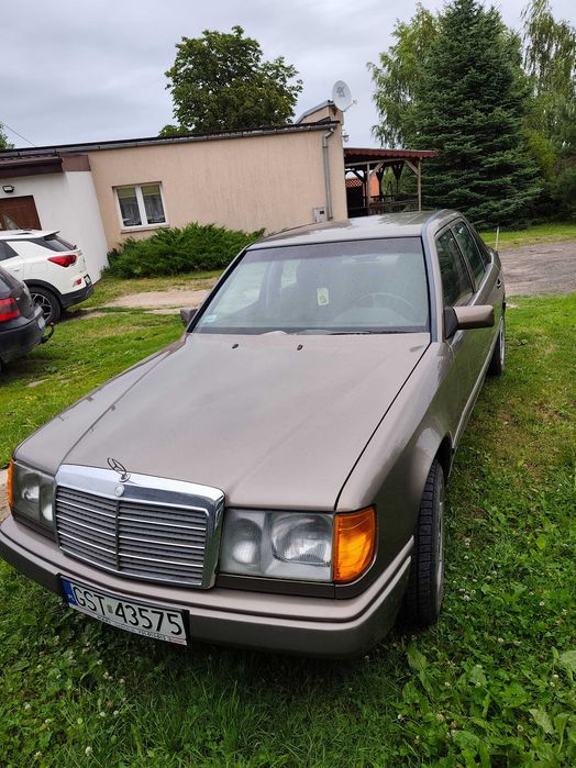 Mercedes Benz w124 200D