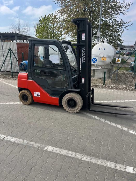 REZERWACJA! Wózek widłowy Toyota 8FGF25, LPG, 2.5 Tony, TRIPLEX 6 metrów, Wolny Skok !!