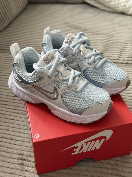 Нові дитячі кросівки Nike V5 RNR lace 28.5р Оригінал
