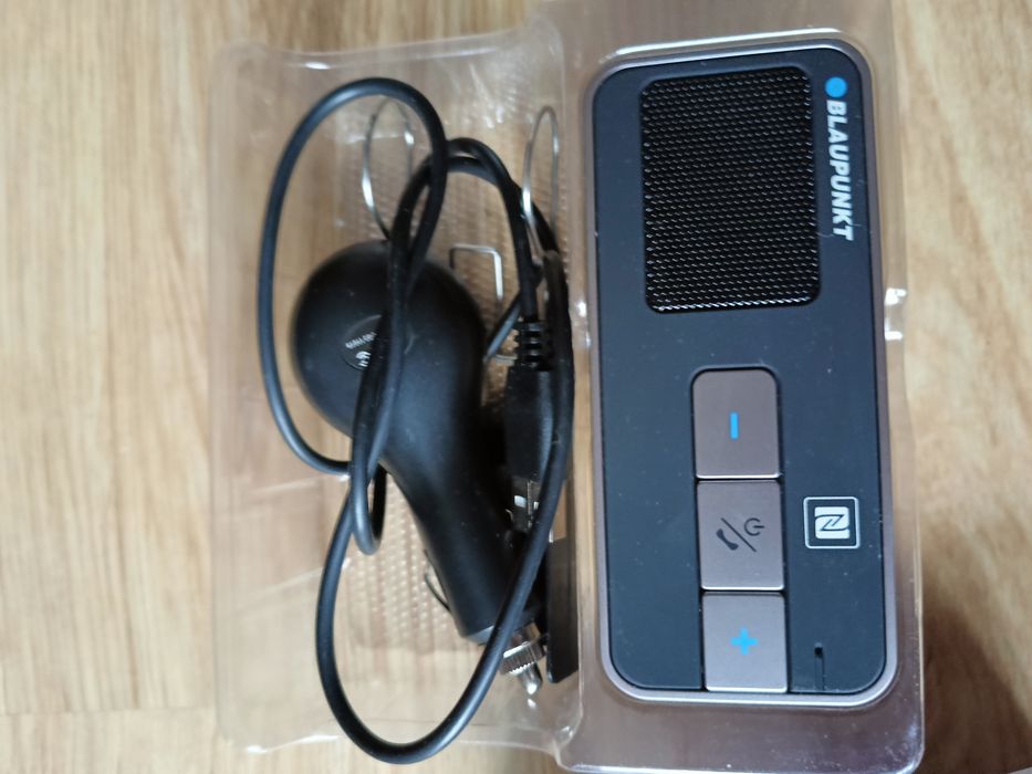 Zestaw głośnomówiący