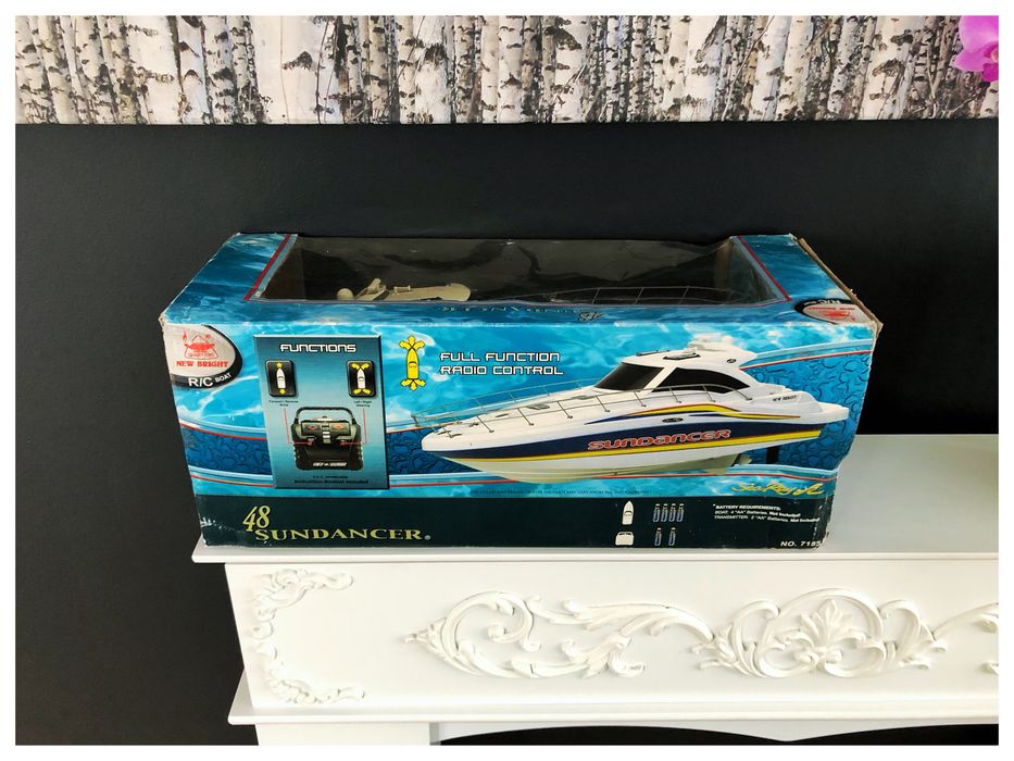 New Bright Quality Toys R/C Boat 48 Sundancer