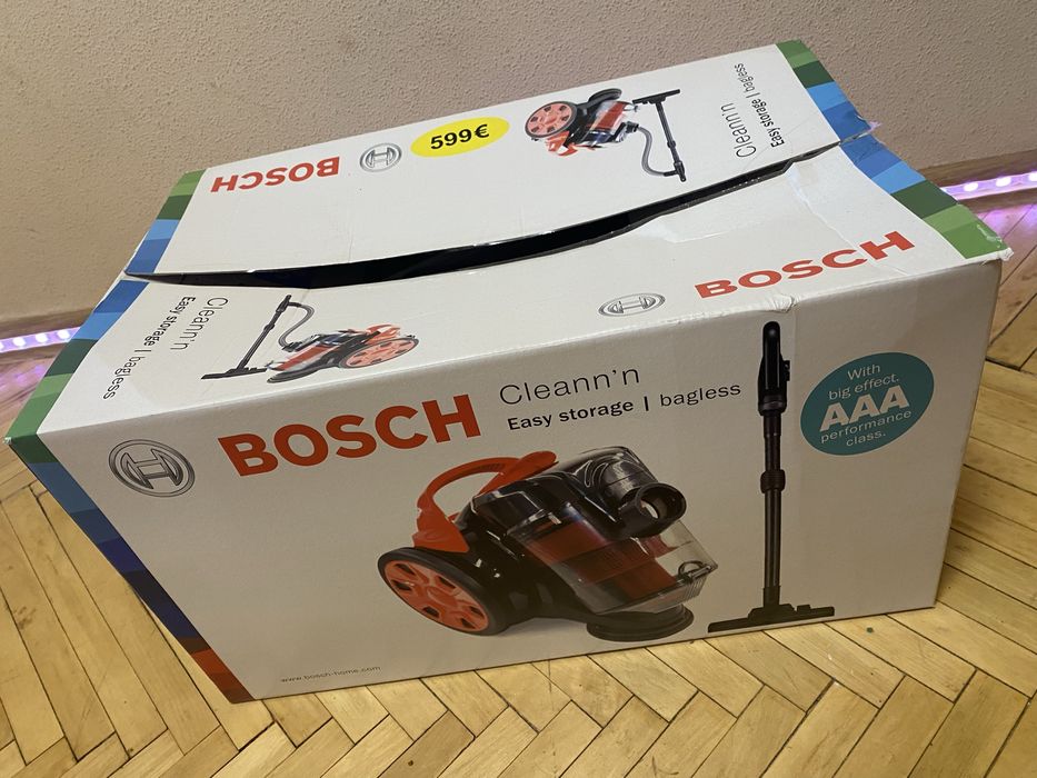 Пилосос BOSCH з фільтром що миється. Ніяких мішків