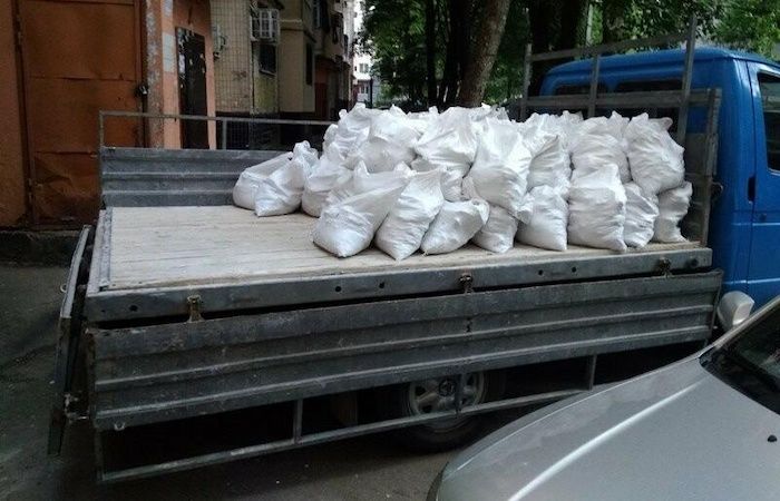 ВЫВОЗ строительного МУСОРА на свалку Мусоровоз Полтава сміття ЗІЛ Бус