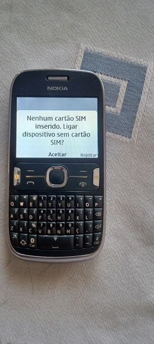 Telemovel Nokia asha 302