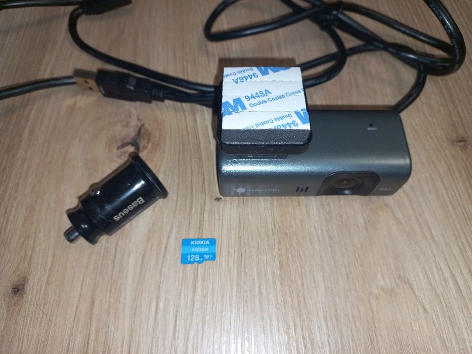Wideorejestrator Navitel R33 + karta 128GB + kabel + wtyczka baseus usb