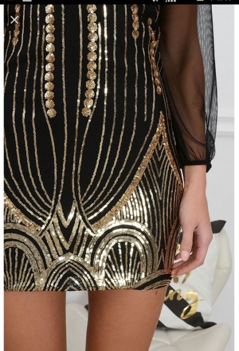 Piękna sukienka z cekinami polecam!