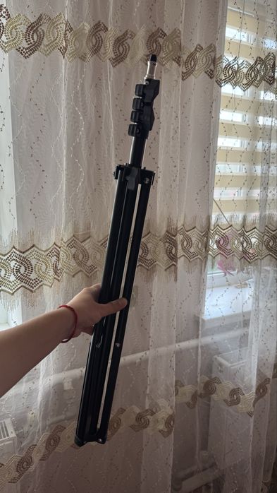 Штатив для телефону