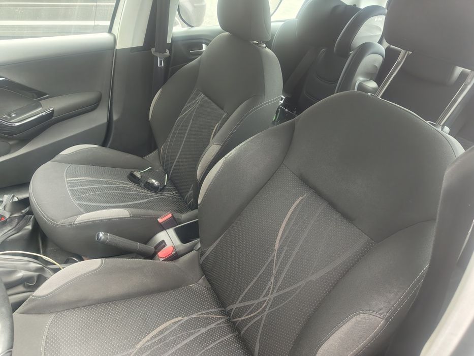 Peugeot 208 HDI Gasoleo