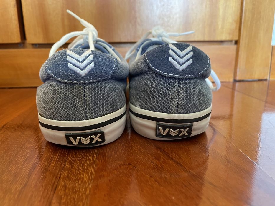 Sapatilhas VOX , tamanho 37