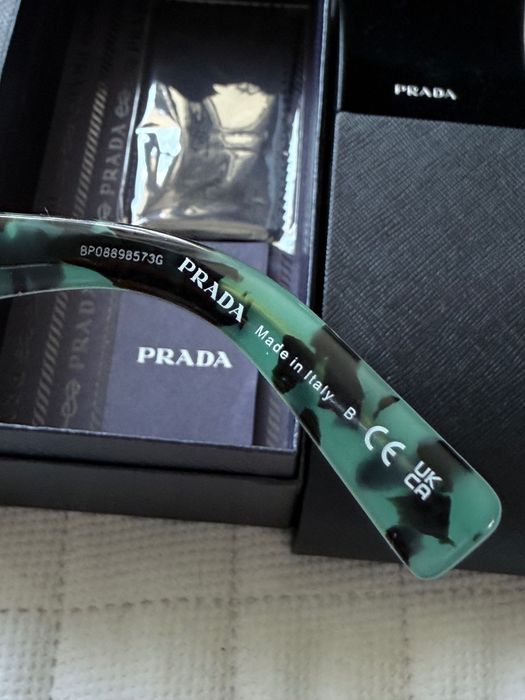 PRADA  okulary przeciwsłoneczne