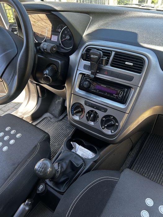 Fiat Grande Punto 1.3 Multijet 75 KM • 2013