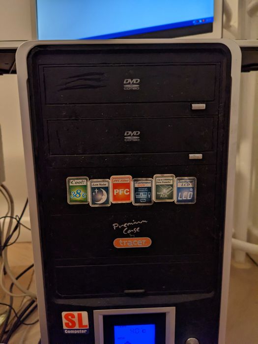 PC komputer, 2GB RAM, Windows XP, GRATIS: monitor+klawiatura+myszka