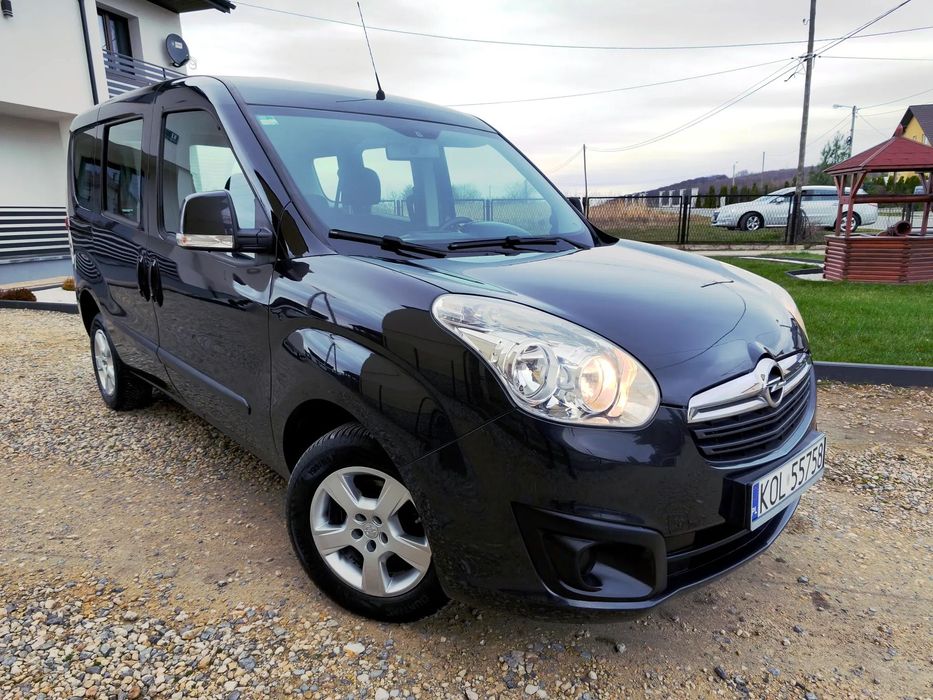 Opel Combo 1.6 16v 105KM / 2x drzwi przesuwne / z tyłu drzwi (skrzydełka) / Klima