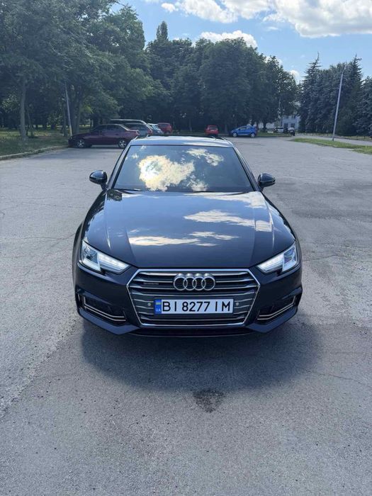 Продам автомобіль Audi A4 2018
