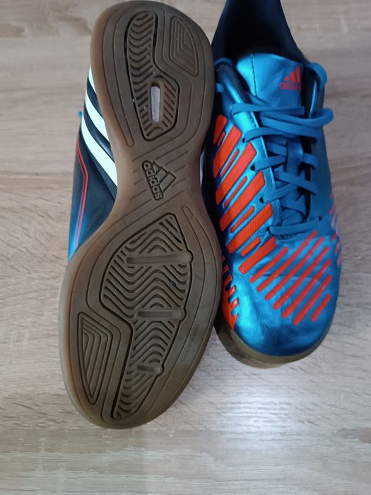 Дитячі кросівки адідас