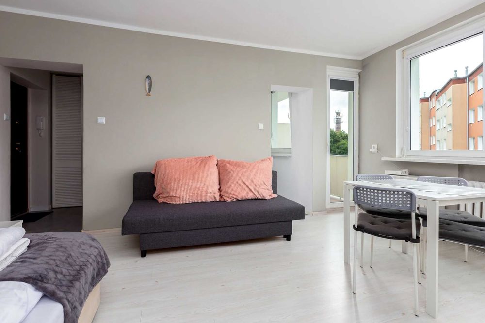 Kawalerka 26 m² do wynajęcia – Gdynia Redłowo, blisko plaży