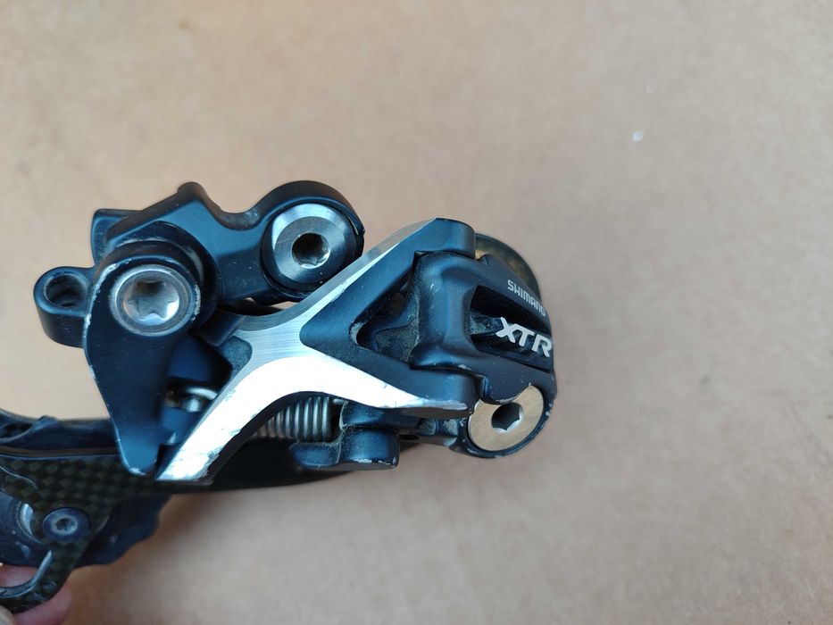 Przerzutka Tylna Shimano XTR RD-M972 Shadow Carbon 9spd.
