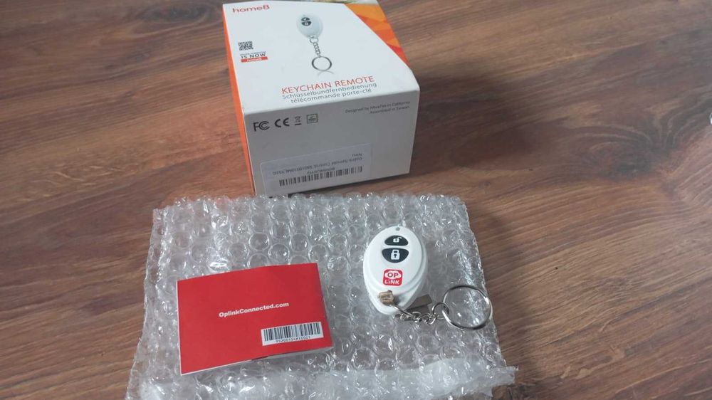 Pilot systemu alarmowego Home8, przycisk paniki, nowy