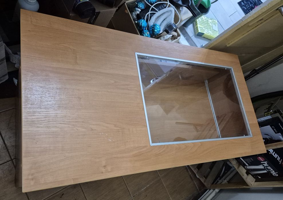 Recepcja . Lada sklepowa z funkcją jubilerską