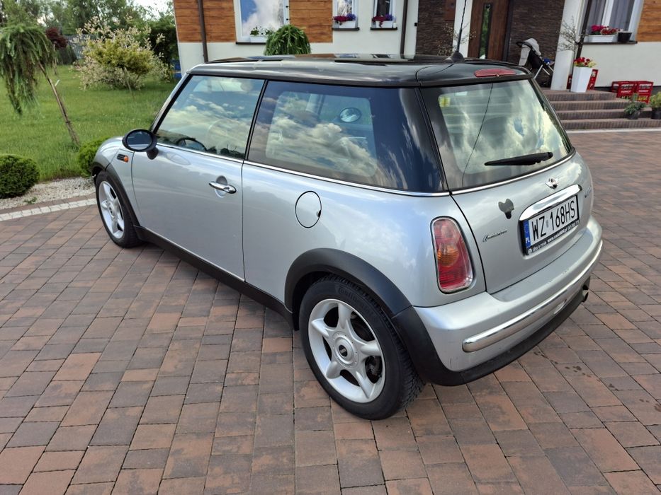 Mini Cooper 1.6 benzyna doinwestowany
