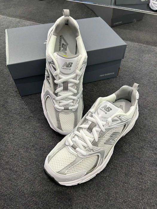 New Balance NB MR530 AD Srebrny r.36