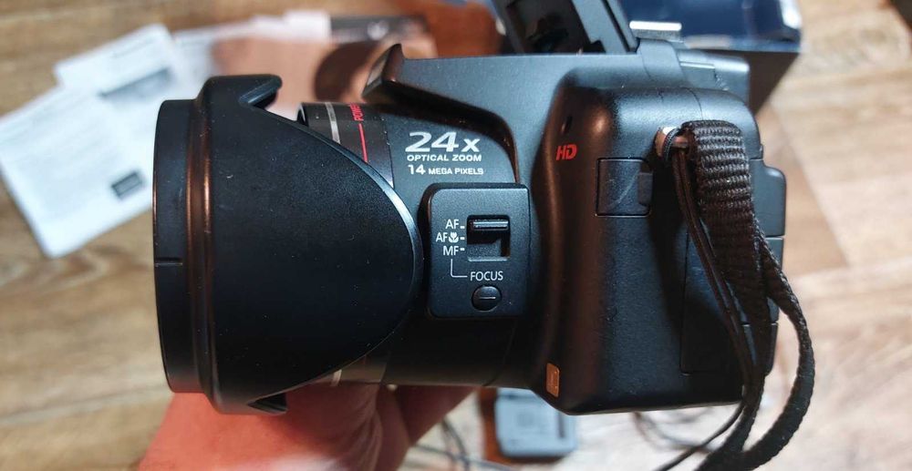 Фотоаппарат Panasonic Lumix DMC-FZ100 Black