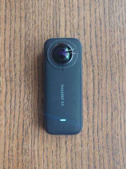Zestaw Insta360 X3 + Pilot GPS Action Remote + Invisible Selfie Stick