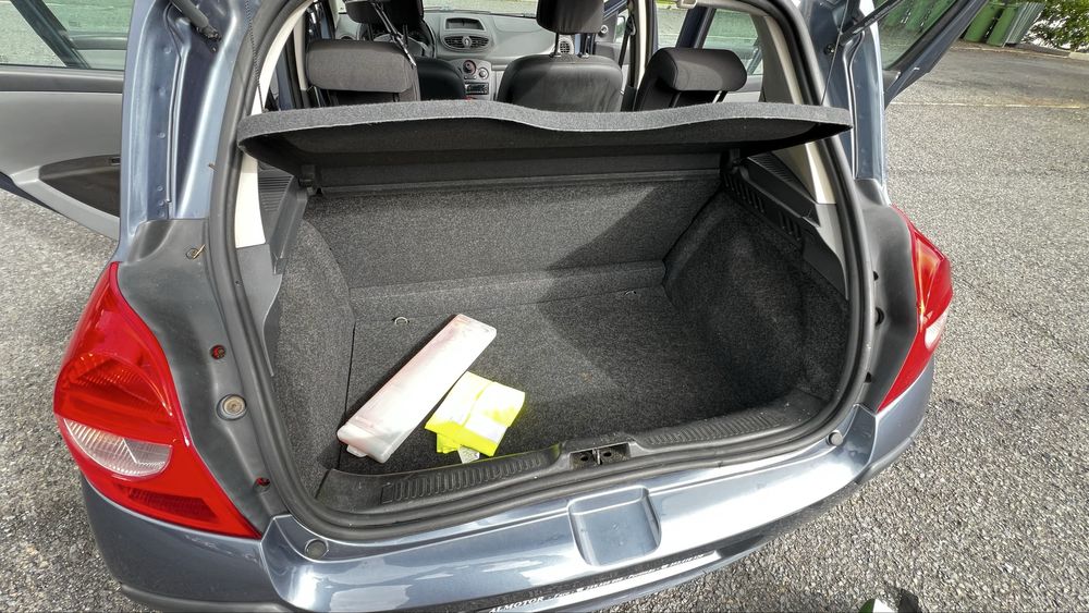 Renault Clio III 1.2 16V Confort – Nacional – Apenas 114.000 km