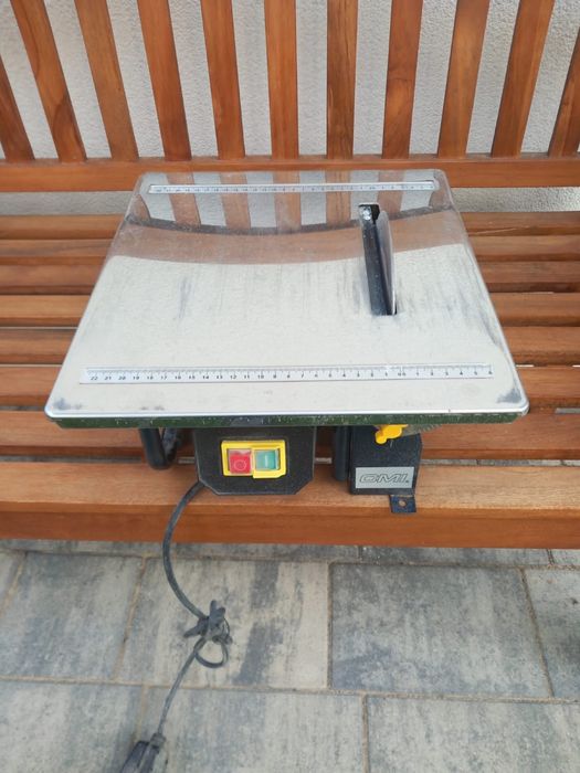 Przecinarka do glazury