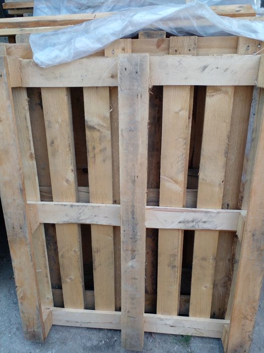 Продам пищивые канистры и бочки разного вида