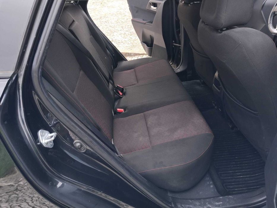 Toyota Auris 1.4 Touring Sports Diesel