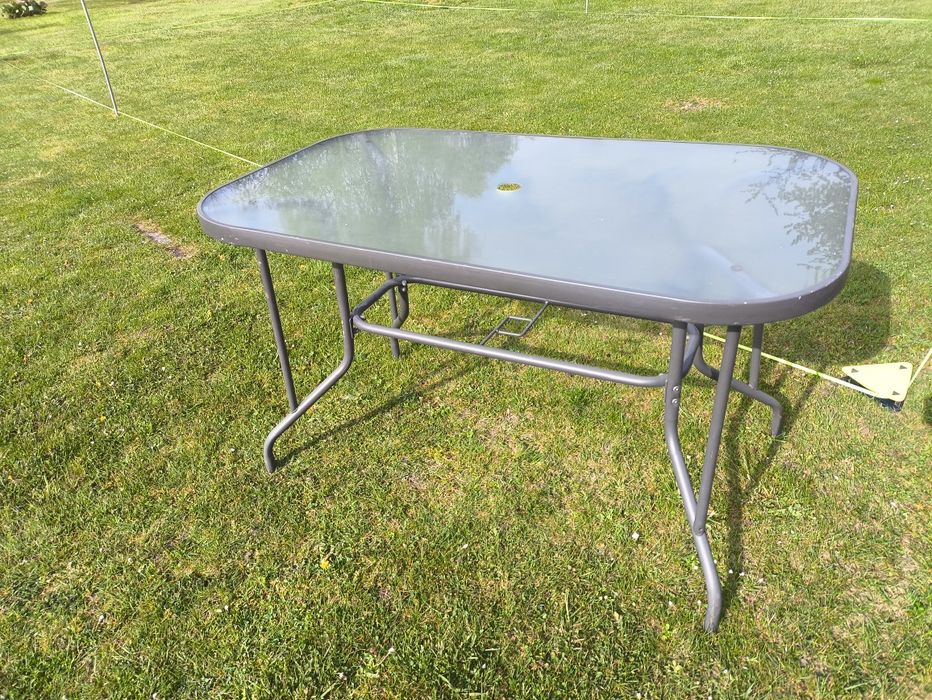 Stół ogrodowy szklany