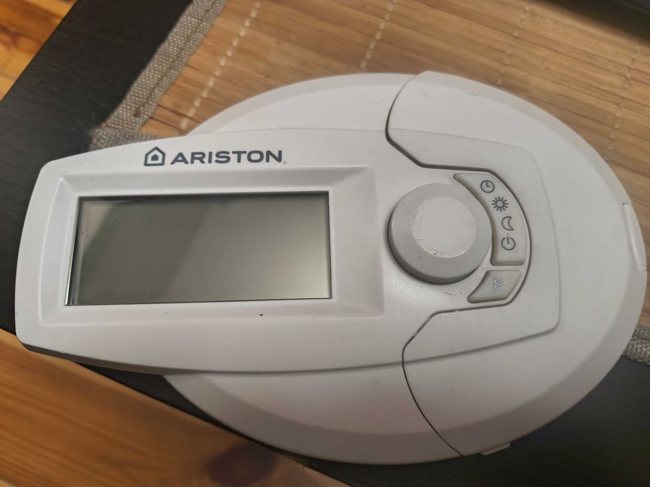 Kocioł Ariston woda i centralne ogrzewanie
