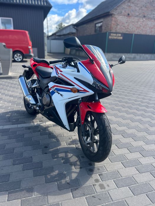 Продам Honda CBR 400R