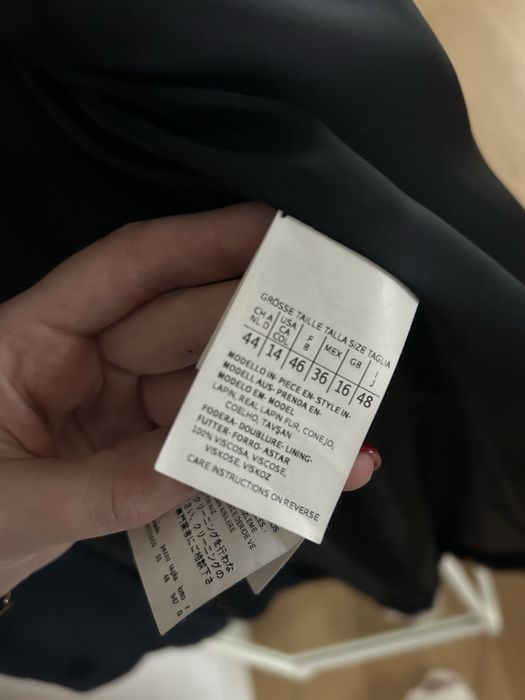 Kożuszek max mara studio naturalny skórzany kożuch czarny płaszcz