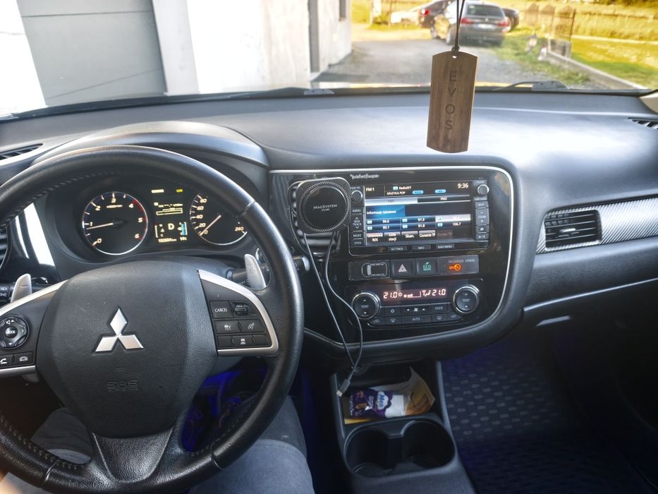 Mitsubishi Outlander lll
