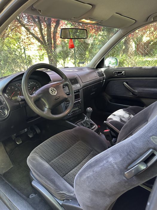 Auto Volkswagen 4 (98)